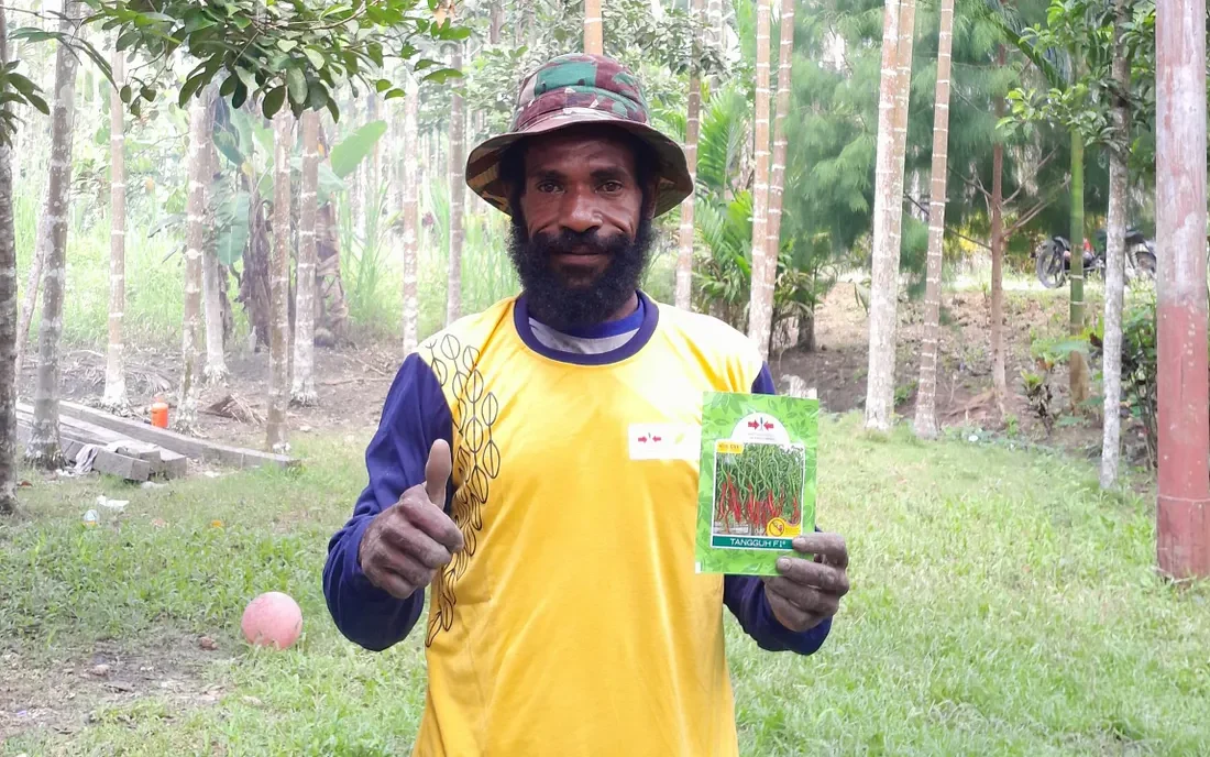 Kisah Kaka Olaiy Komba: Langkah Tangguh Petani Papua dari Keerom